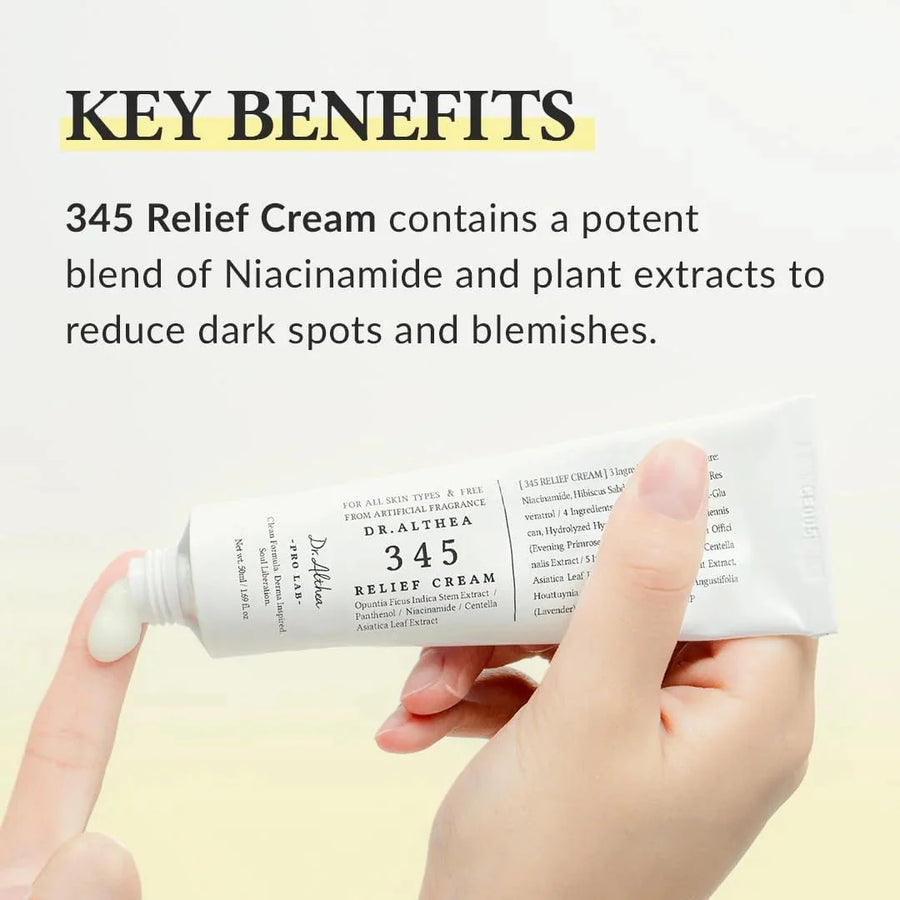 Dr. Althea 345 Relief Cream textuur uitgesmeerd op de hand